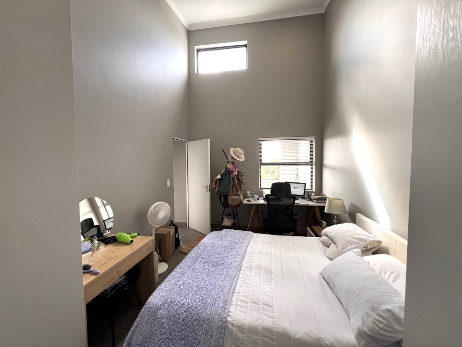 To Let 2 Bedroom Property for Rent in Royal Ascot Western Cape